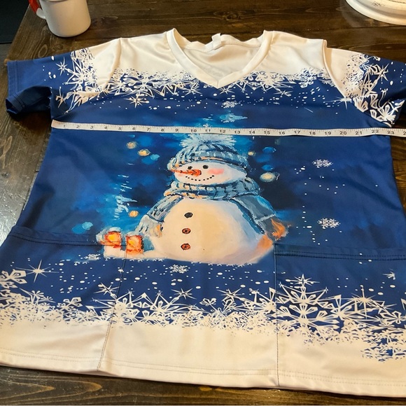 Source Unknown Cream Women's Scrub Top - Picture 5 of 6